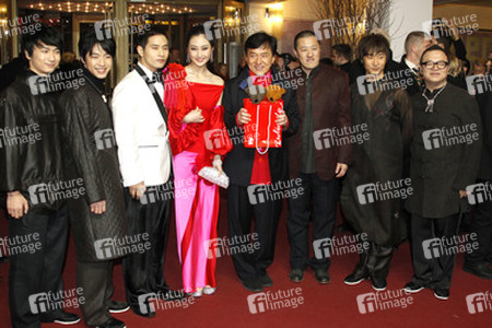 Steve Yoo, Lin Peng, Jackie Chan, Ding Sheng und Cast