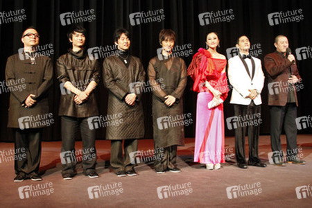 Lin Peng, Steve Yoo, Ding Sheng mit Cast