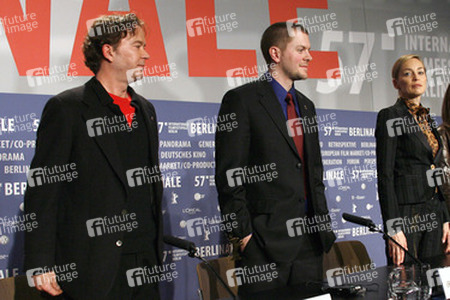 Timothy Hutton, Ryan Eslinger, Sharon Stone