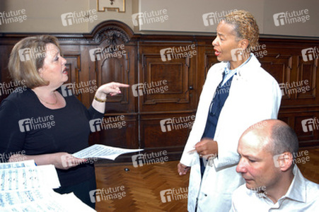 Roslyn Barak, Jocelyn B. Smith, Christoph Israel