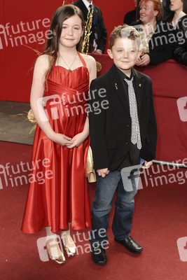 Lydia Waters, Ellis Hollins