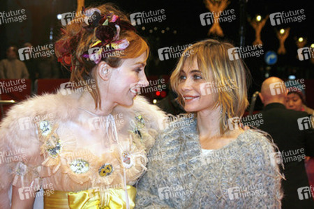 Julie Depardieu, Emmanuelle Béart