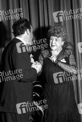 Ida Wüst mit Ensemblekollegen