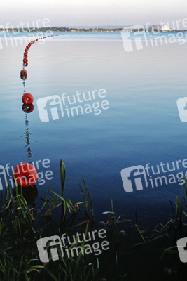 Absperrkette im Steinhuder Meer