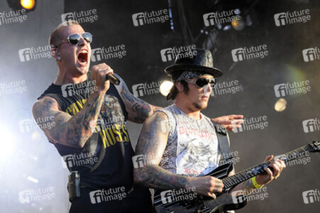 M. Shadows, Synyster Gates