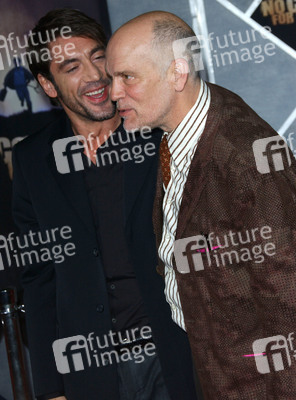 Javier Bardem, John Malkovich