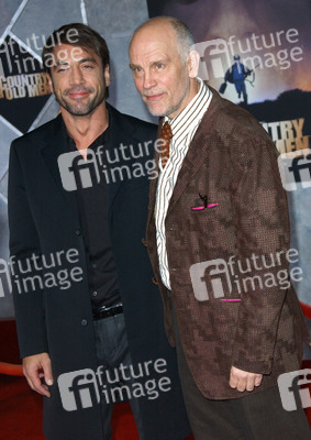 Javier Bardem, John Malkovich