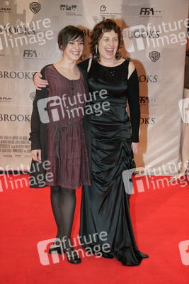 Maja Schöne, Teresa Harder