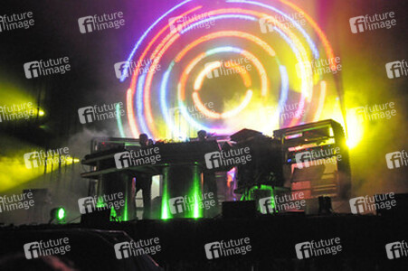 Tom Rowlands, Ed Simons