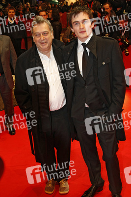 Stephen Frears, Rupert Friend