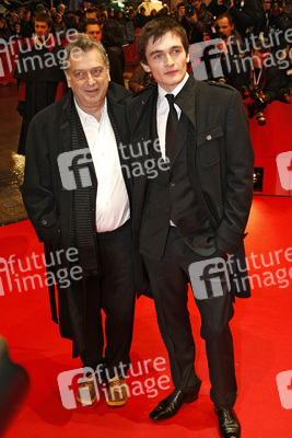 Stephen Frears, Rupert Friend