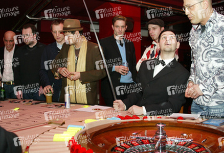 Mario Cortez, Alexander Sternberg