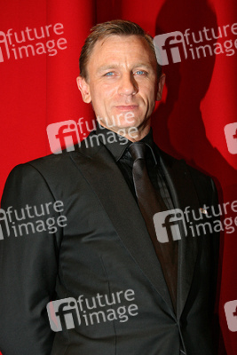 Daniel Craig