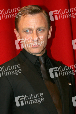 Daniel Craig