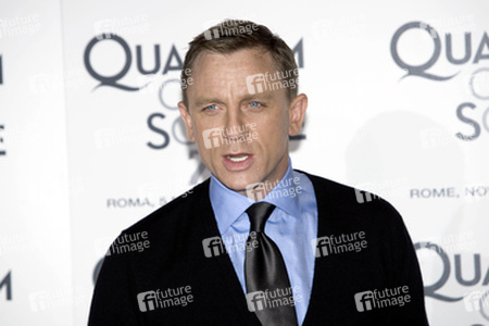 Daniel Craig