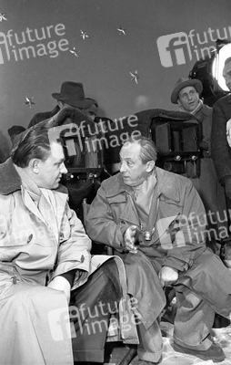 Géza von Cziffra (Mitte)