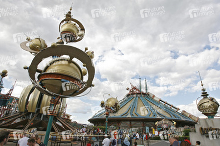 Orbitron und Space Mountian: Mission 2