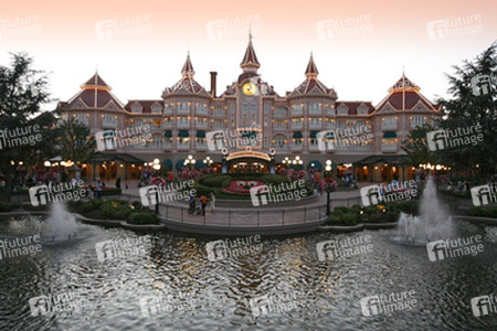 Disneyland Hotel