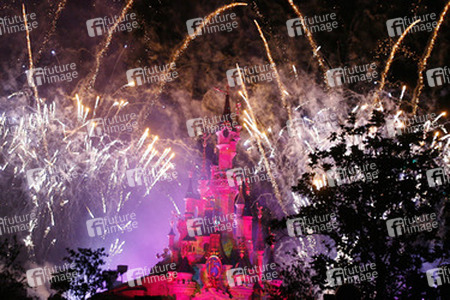 Feuerwerk am Sleeping Beauty Castle an der Central Plaza