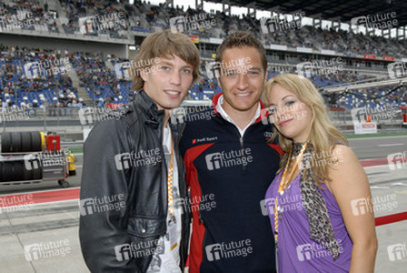 Raul Richter, Timo Scheider, Katie Pfleghar