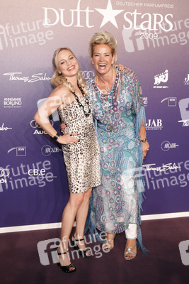 Regina Halmich , Claudia Effenberg