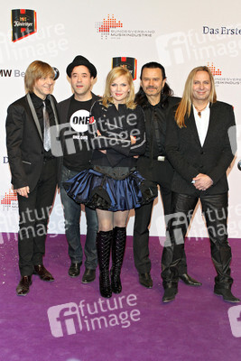 Silly mit Anna Loos und Jan Josef Liefers