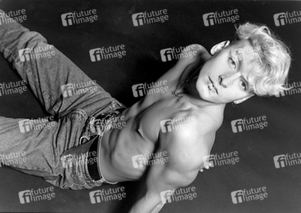 Junge in Jeans / Boy in Jeans