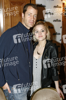 Colin Ferguson, Jordan Hinson