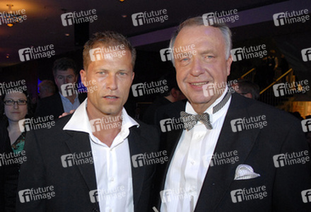 Til Schweiger, Bernd Neumann