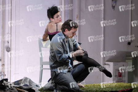 Ursula Höpfner-Tabori, Konrad Singer