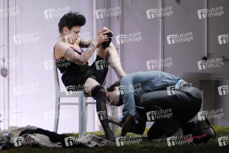 Ursula Höpfner-Tabori, Konrad Singer