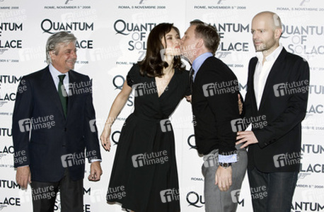 Giancarlo Giannini, Olga Kurylenko, Daniel Craig, Marc Forster