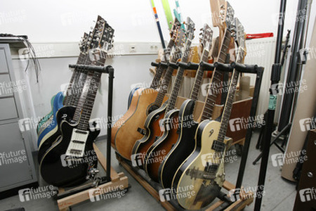 Duesenberg Gitarren und Bässe