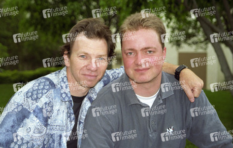 Max Grodénchik, Torsten Karsch