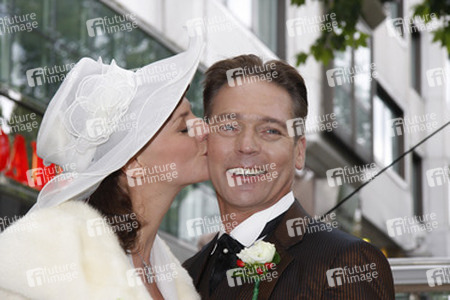 Viola Wedekind, Jacques Breuer