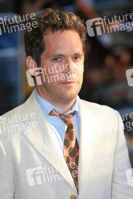 Tom Hollander