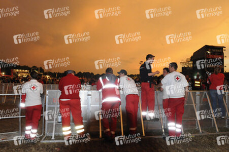 Helfer vom Roten Kreuz