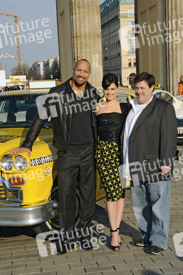 Dwayne Johnson, Carla Gugino, Andy Fickman