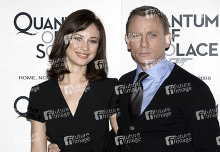 Olga Kurylenko, Daniel Craig