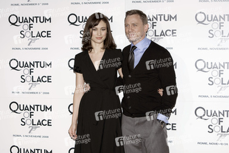 Olga Kurylenko, Daniel Craig