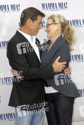 Pierce Brosnan, Meryl Streep