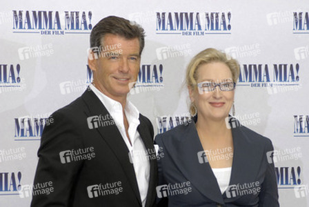 Pierce Brosnan, Meryl Streep