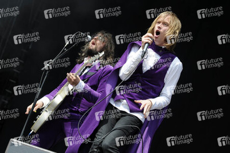 Lars Strömberg, Dennis Lyxzén (The International Noise Conspiracy)