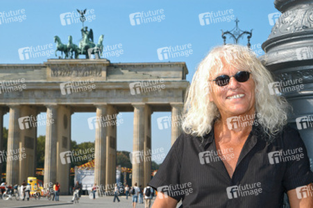 János Kóbor (Omega)