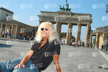 János Kóbor (Omega)