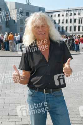 János Kóbor (Omega)