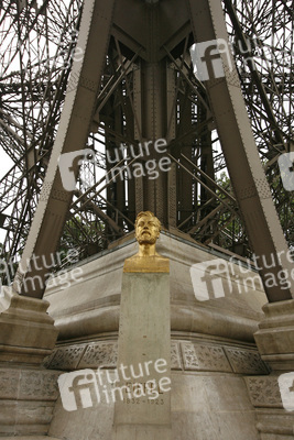 Gustave Eiffel Monument am Eiffelturm