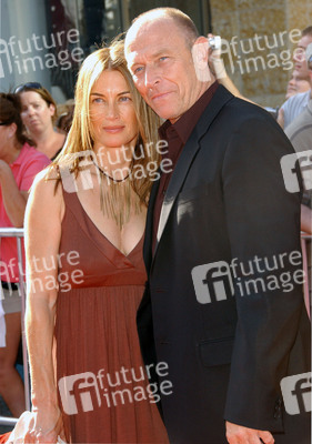 Amanda Pays, Corbin Bernsen