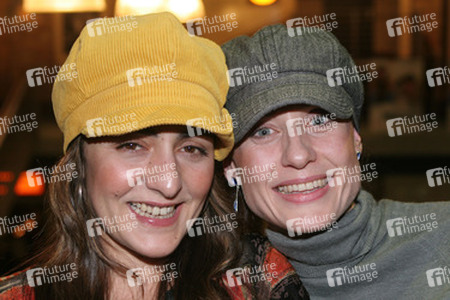 Candela Pena, Monica Van Campen