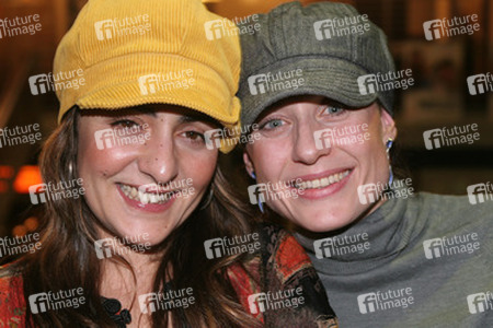 Candela Pena, Monica Van Campen